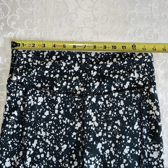 Fabletics Splatter Print Capri Crop Leggings - Picture 14 of 16